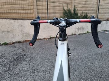 Używany Cannondale SuperSix 2015 2015 Road & Gravel — zdjęcie 4 z 6