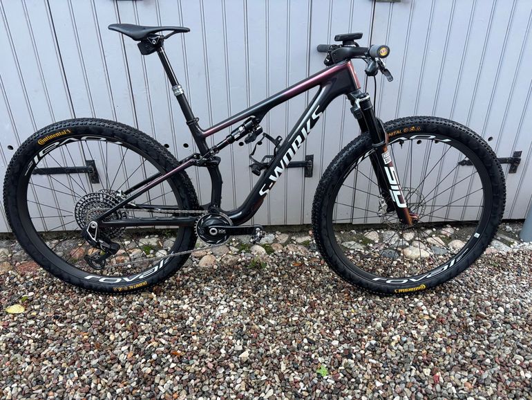 Used Specialized Epic 8 S-works 2024 Mountainbike — image 1 of 5