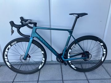 Gebrauchtes Canyon ULTIMATE CF SLX 2024 2024 Road & Gravel, Blau — Bild 2 von 6