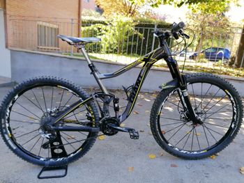Giant Trance X 29er 2 2013 2013 Mountainbike usato, Nero — immagine 1 di 10