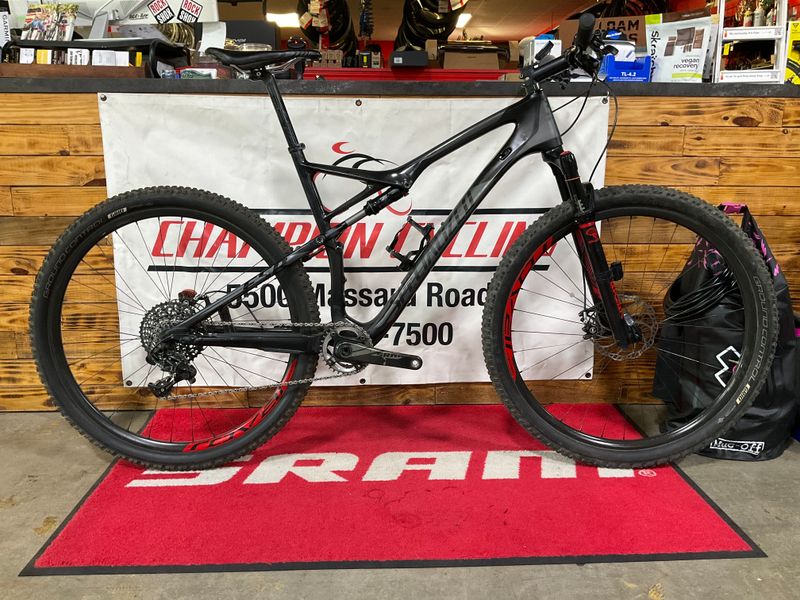 Used Specialized Epic Expert Carbon 29 World Cup 2016 2016 MTB