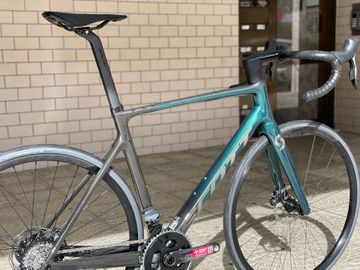 Tweedehands Scott Addict RC 20 2022 2022 Road & Gravel — afbeelding 4 van 8