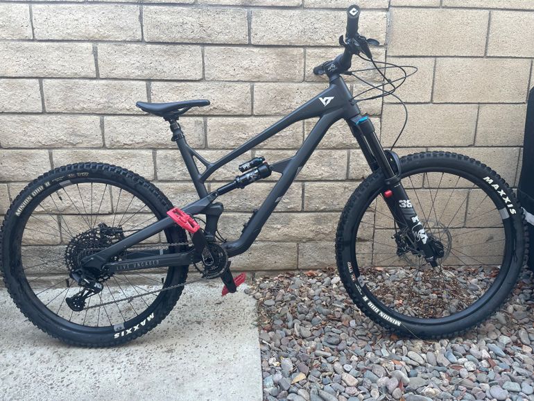 その他 yee YT Decoy 29 Core 2 Review (2023) - E Mountain Bikes