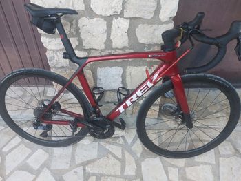 Used Trek Madone Shimano Ultegra Di2 2024 Road & Gravel, Red — image 1 of 12