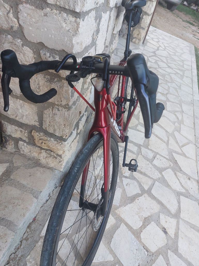 Used Trek Madone Shimano Ultegra Di2 2024 Road & Gravel, Red — image 7 of 12