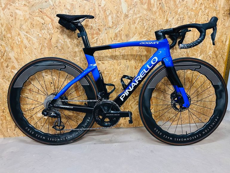 Pinarello DOGMA F DURA ACE Di2 2024 2024
