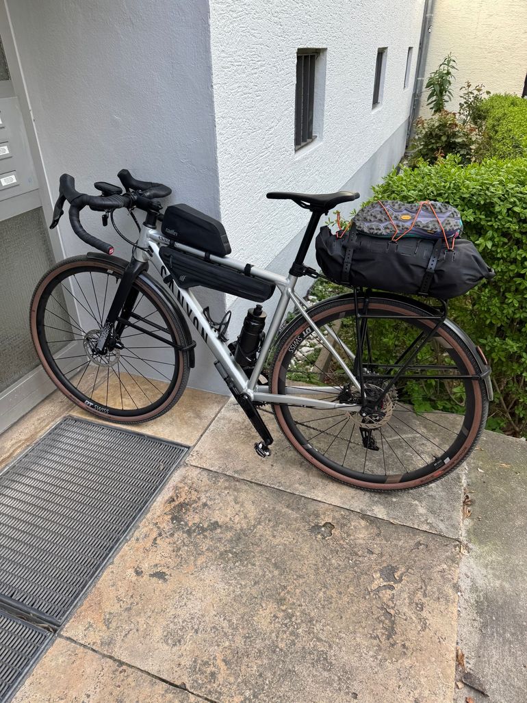 Used Canyon Grail SRAM Rival eTap AXS 2020 Road & Gravel, Hellgrau — image 2 of 11