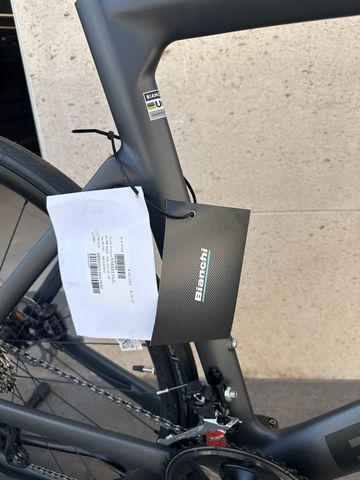 Tweedehands Bianchi Oltre Shimano 105 2025 Road & Gravel — afbeelding 4 van 10