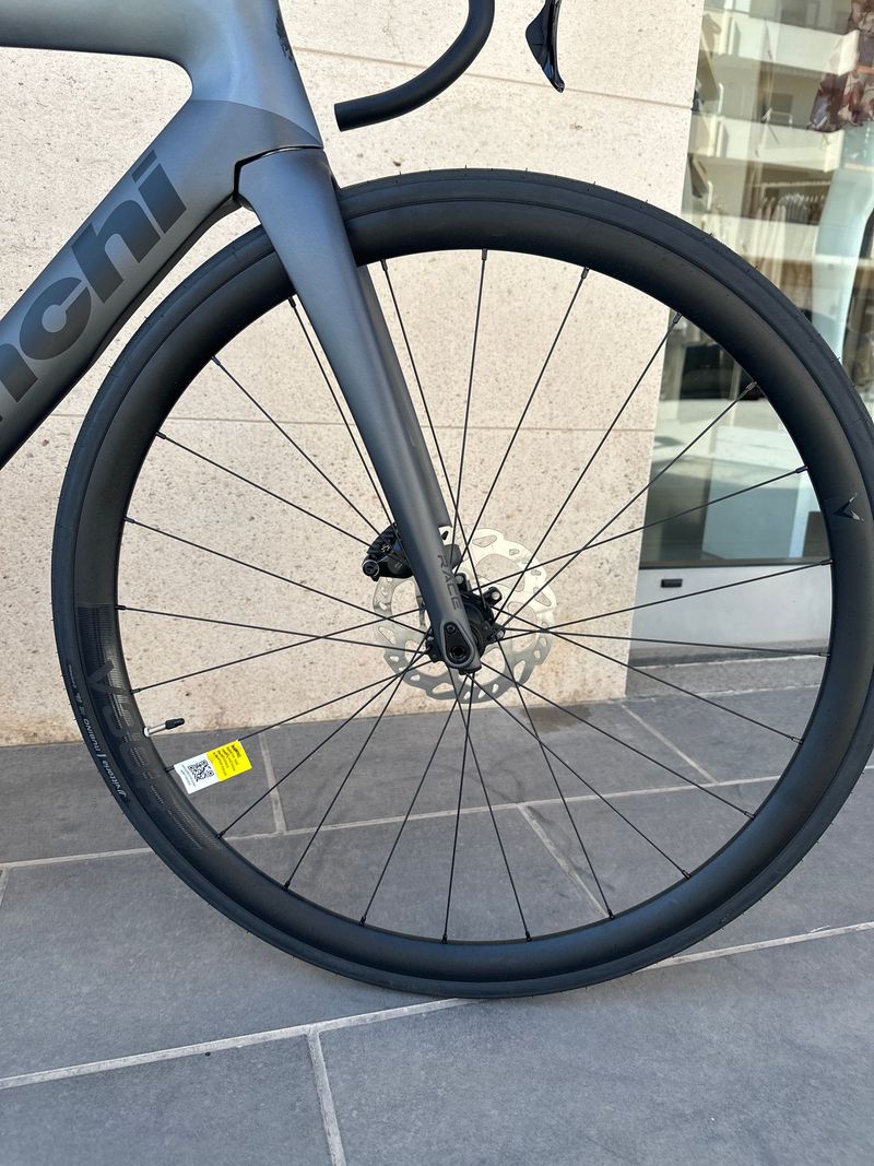 Tweedehands Bianchi Oltre Shimano 105 2025 Road & Gravel — afbeelding 10 van 10