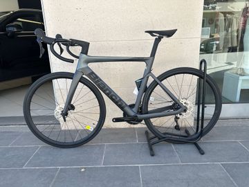 Tweedehands Bianchi Oltre Shimano 105 2025 Road & Gravel — afbeelding 2 van 10