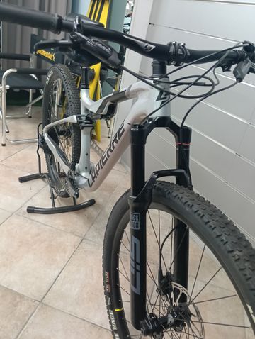 Used Lapierre XRM 6.9 2023 2023 Mountainbike, Light Gray, 29 — image 2 of 4