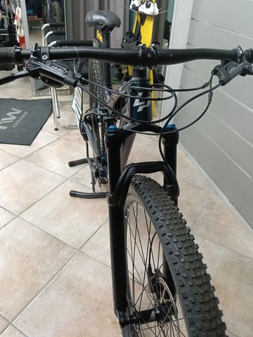 Gebrauchtes Lapierre XR 7.9 2023 2023 Mountainbike, Violett, 29 — Bild 6 von 6