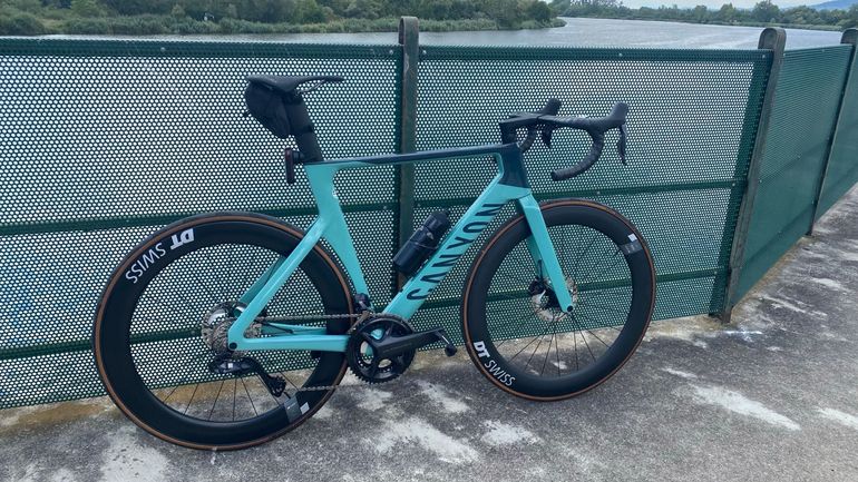 【週末セール】CANYON AEROAD CF SLX Di2 2023-canyon-aeroad-cf-slx-8-