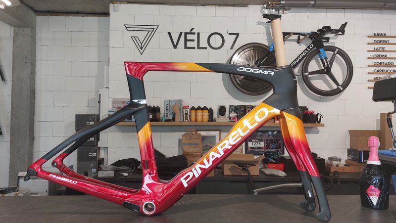 Tweedehands Pinarello Dogma F Disc Frameset 2024 Road & Gravel