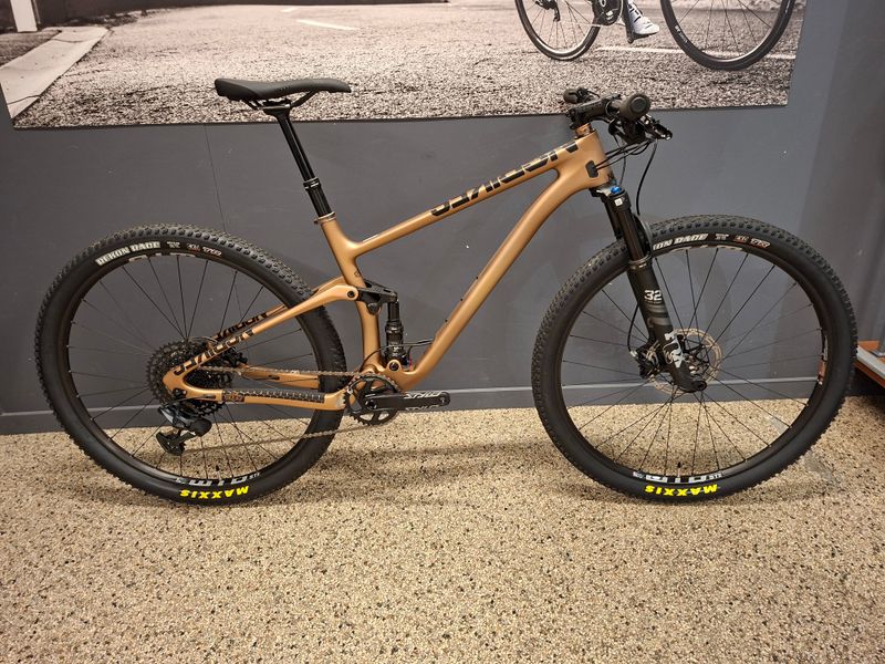 Used ns bikes Synonym RC2 2021 Mountainbike, Orange — image 1 of 6