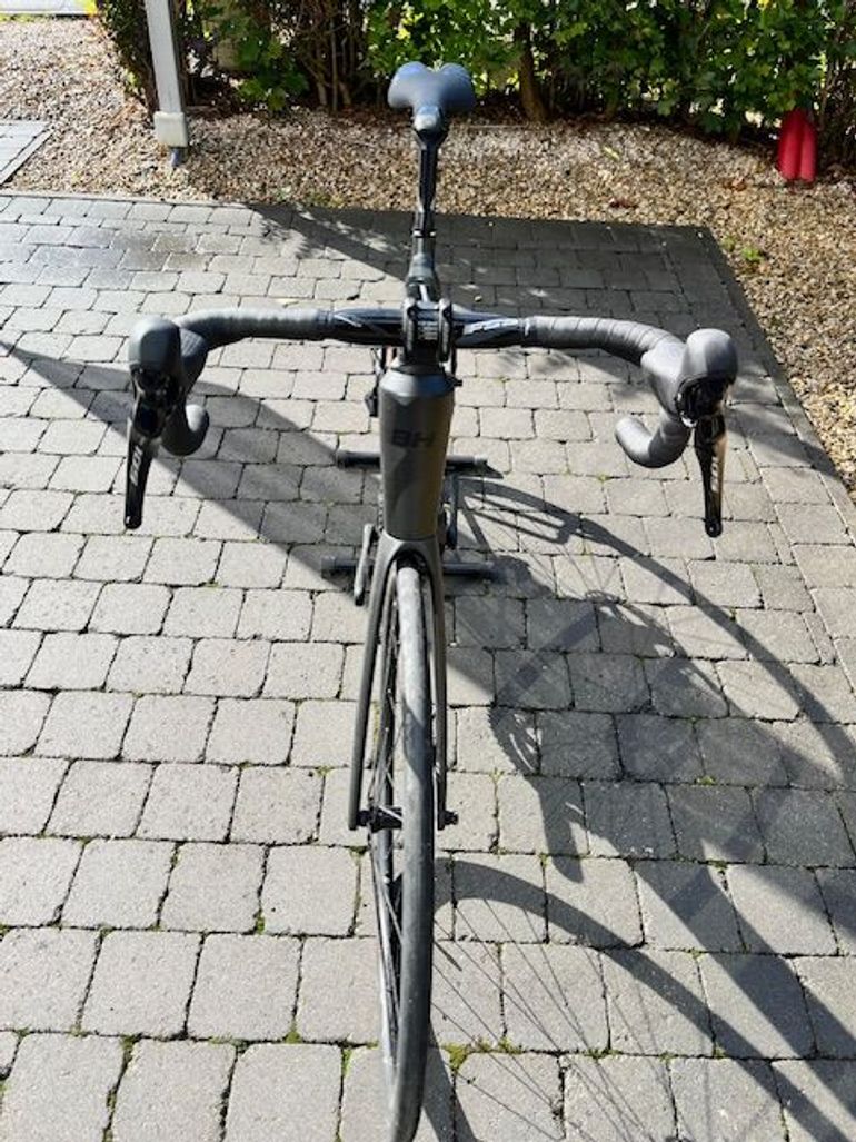 Used BH IRS 1  1.2 LA Shimano 105 2025 2025 Road & Gravel — image 3 of 4