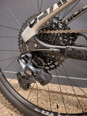 Used ns bikes Synonym TR2 2021 Mountainbike, Light Gray — image 4 of 7