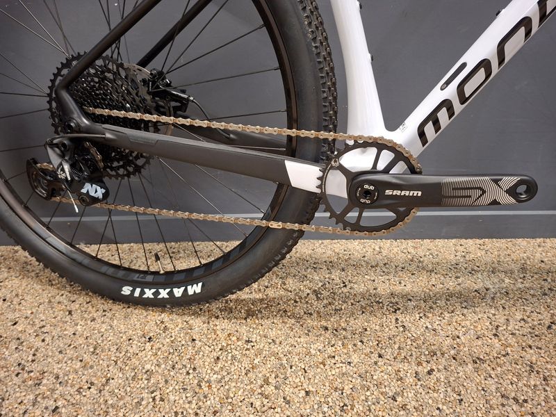 Used Mondraker Chrono SRAM SX Eagle 2022 Mountainbike, White, 29 — image 2 of 5