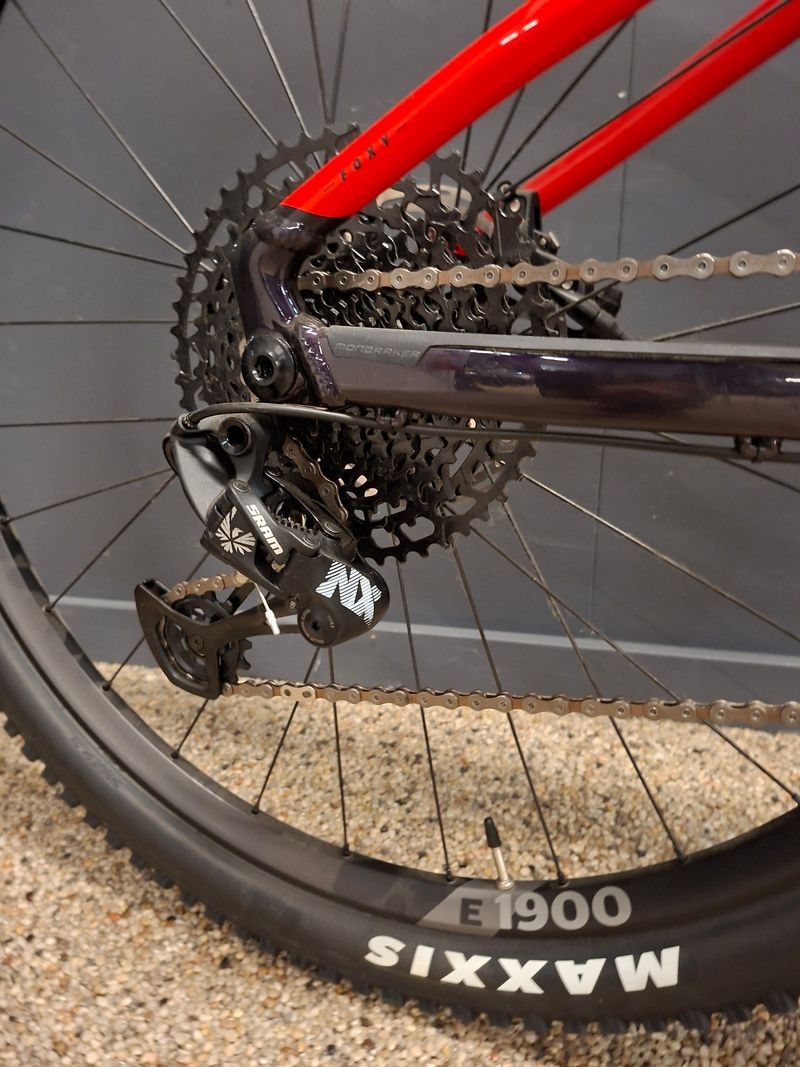 Mondraker FOXY R 2022 2022 Mountainbike de segunda mano, Rojo — imagen 3 de 6
