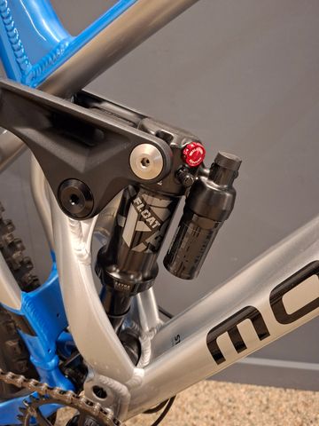 Mondraker SUPERFOXY 2023 2023 Mountainbike d'occasion — image 4 sur 6