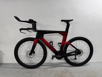 Used Trek Speed Concept SLR 7 2025 2025 Road & Gravel — image 4 of 10