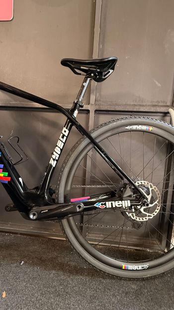 Käytetty Cinelli Zydeco Electric Mud 2022 2022 Road & Gravel — kuva 6 / 9