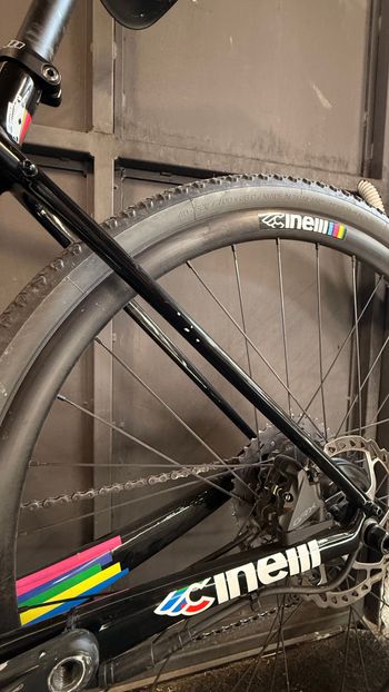 Käytetty Cinelli Zydeco Electric Mud 2022 2022 Road & Gravel — kuva 8 / 9