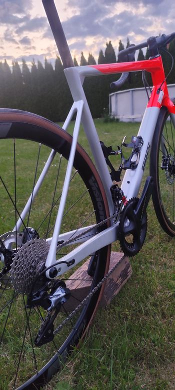 Used BiXS Gran Turismo Shimano Ultegra 2022 Road & Gravel, Red — image 4 of 13