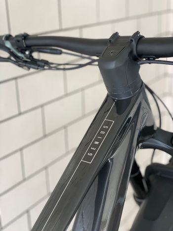 Used Scott Genius 920 2024 2024 Mountainbike, Black, 29 — image 6 of 8