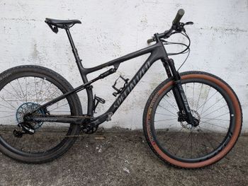 Used Specialized Epic Expert 2021 2021 Mountainbike, Black, 29 — image 1 of 8