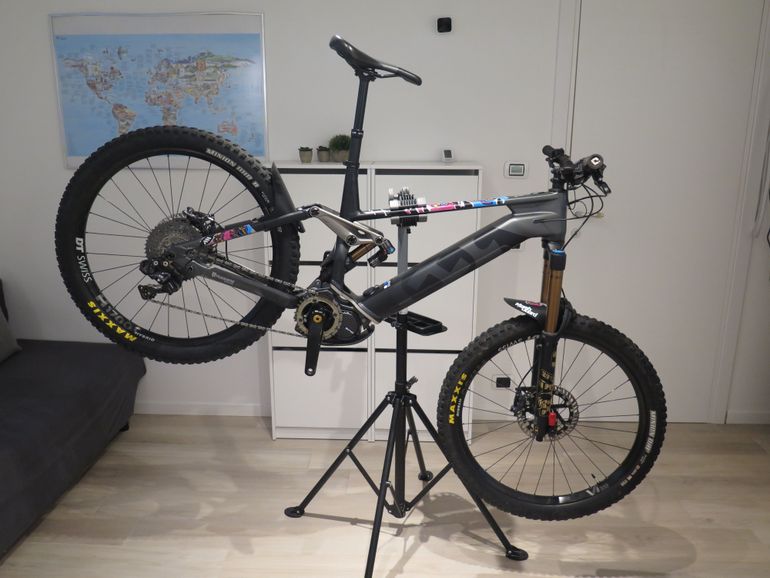 Used Husqvarna Hard Cross 9 2021 2021 Mountainbike, Black, 27.5 — image 1 of 10