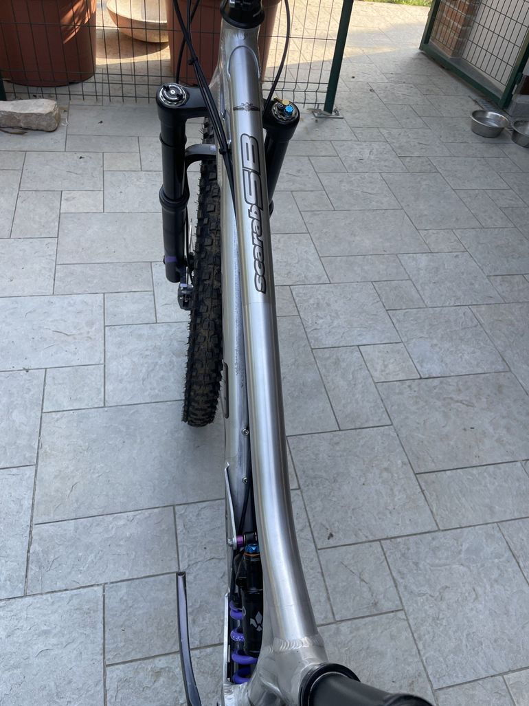 NO-LOGO Ancillotti Scarab SB 2024 Mountainbike usato, Grigio chiaro — immagine 6 di 12