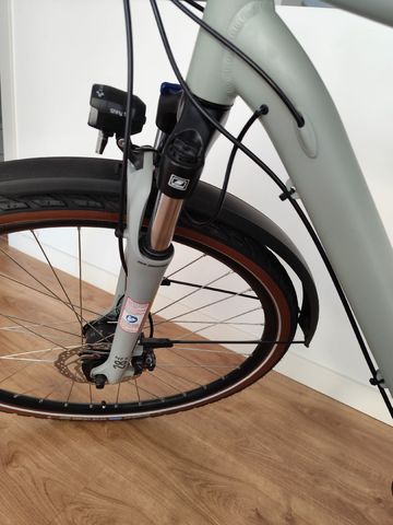 Tweedehands Cube Touring Pro 2018 Road & Gravel — afbeelding 2 van 7