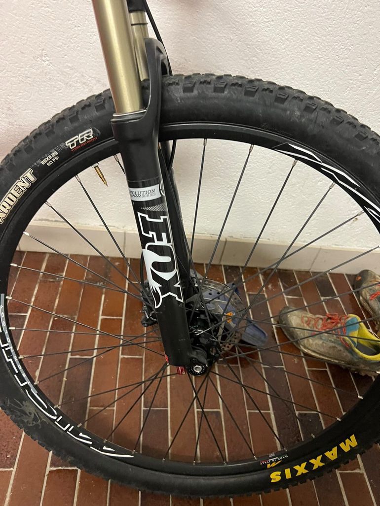 Used Lee Cougan Lee Cougan Front 2022 Mountainbike, Red, 27.5 (650B) — image 6 of 6