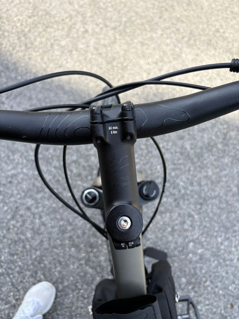 Used CUBE Kathmandu CPS Pro 2023 Road & Gravel, Light Gray — image 7 of 9