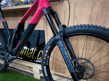 Gebrauchtes UNNO BURN Elite 2024 2024 Mountainbike, Schwarz, 29, 27.5 — Bild 9 von 12
