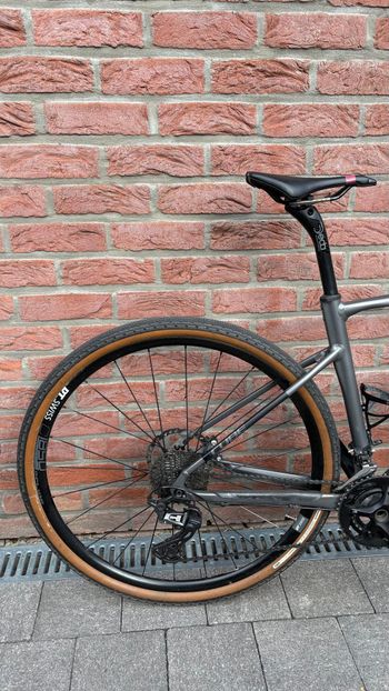 Gebrauchtes CUBE NUROAD RACE 2022 2022 Road & Gravel, Hellgrau — Bild 3 von 6