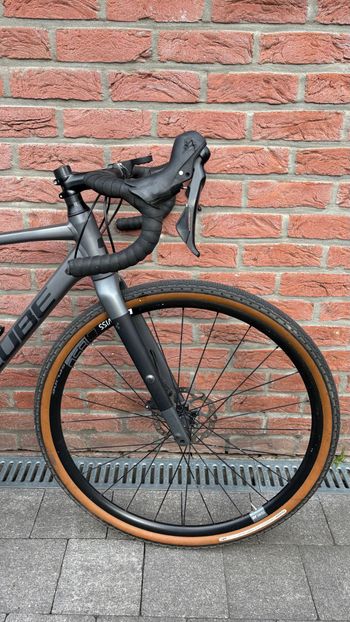 Gebrauchtes CUBE NUROAD RACE 2022 2022 Road & Gravel, Hellgrau — Bild 2 von 6