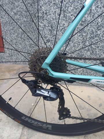 Gebrauchtes Bianchi Sempre pro Shimano Ultegra 2018 Road & Gravel, Blau — Bild 4 von 5