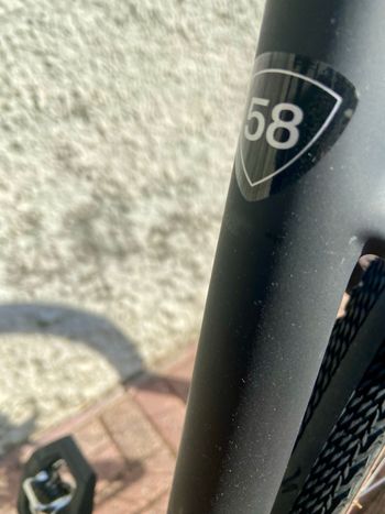 Used Specialized Diverge Comp Carbon 2021 2021 Road & Gravel — image 12 of 16