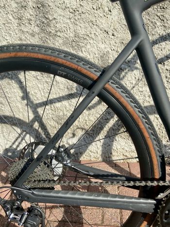 Used Specialized Diverge Comp Carbon 2021 2021 Road & Gravel — image 7 of 16