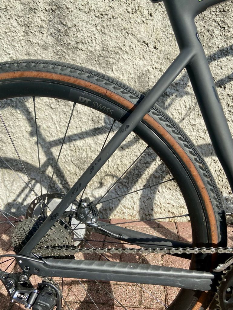 Used Specialized Diverge Comp Carbon 2021 2021 Road & Gravel — image 7 of 16
