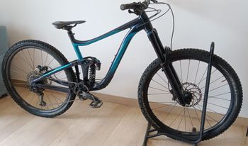 Used Giant Reign 29 SX 2022 2022 Mountainbike — image 4 of 10