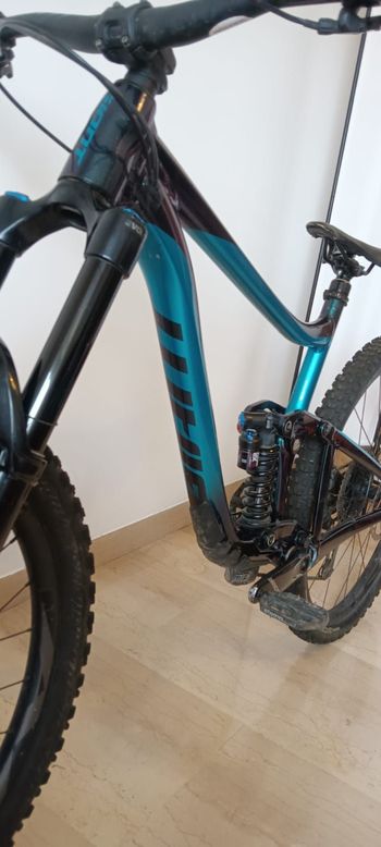 Used Giant Reign 29 SX 2022 2022 Mountainbike — image 2 of 10