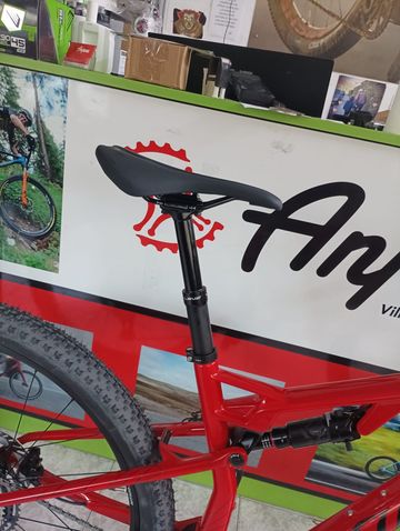 Used Wilier URTA MAX SL 2025 Mountainbike, Red — image 6 of 6