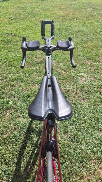 Used Trek Madone Shimano Dura Ace Di2 2019 Road & Gravel, Red — image 6 of 6
