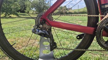Used Trek Madone Shimano Dura Ace Di2 2019 Road & Gravel, Red — image 3 of 6