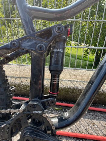 Used Merida ONE-SIXTY 400 2015 Mountainbike, Black — image 3 of 4