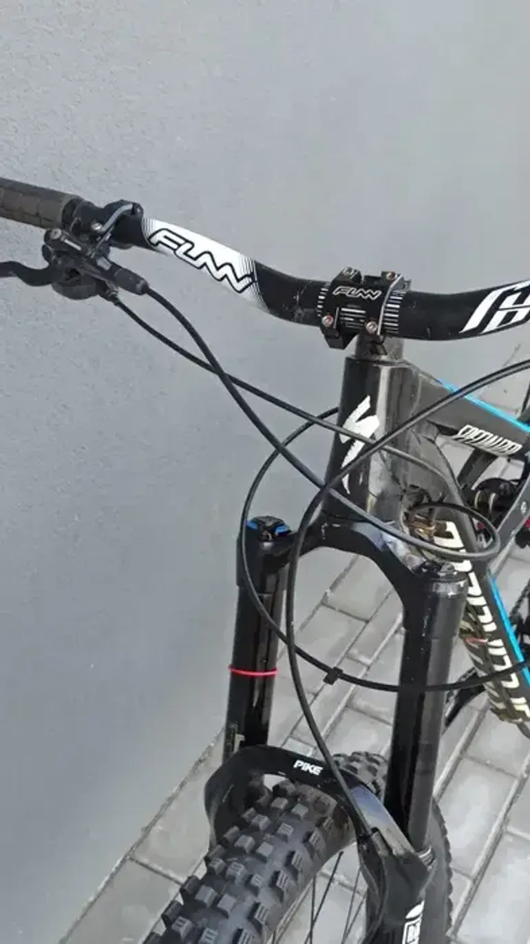 Used Specialized Enduro Elite 29 2015 2015 Mountainbike, Black, 29 — image 4 of 8