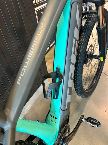 Brugt Trek Powerfly 4 625 Gen 3 2023 2023 Mountainbike — billede 2 af 9